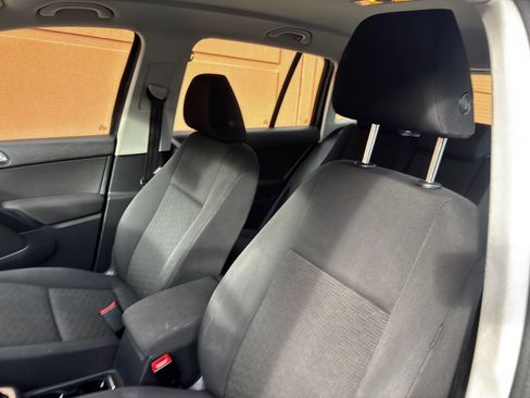 Used 2014 Volkswagen Tiguan S AWD/4WD image 16