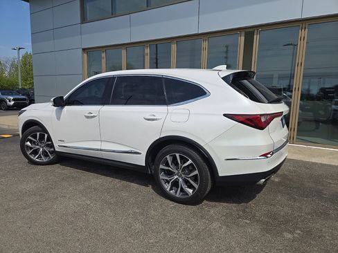 Used 2023 Acura MDX SH-AWD w/ Technology Package image 10