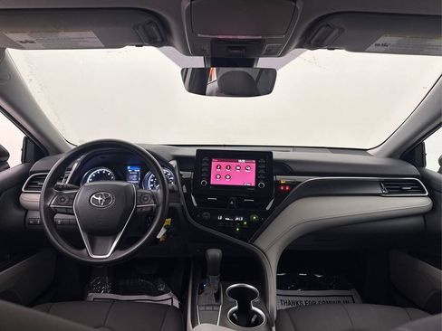 Used 2022 Toyota Camry LE FWD image 40