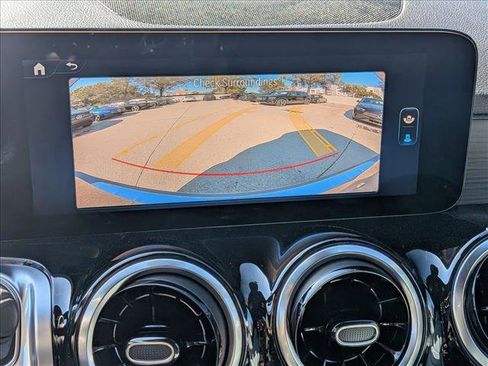 New 2026 Mercedes-Benz GLB 250 image 11