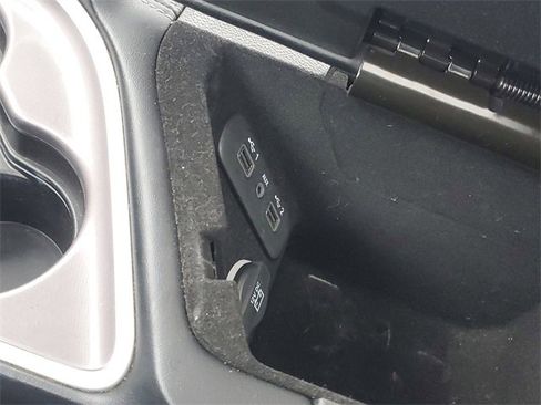 Used 2022 Dodge Challenger R/T w/ Blacktop Package image 29