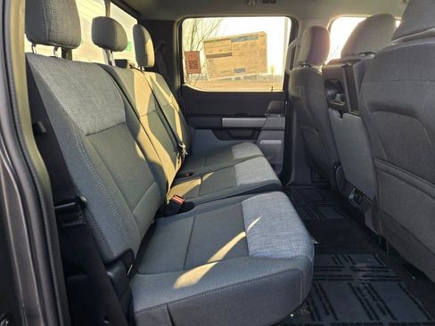 New 2026 Ford F250 XLT w/ XLT Premium Package AWD/4WD image 8