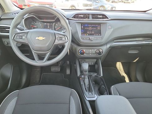 Used 2023 Chevrolet TrailBlazer LS image 10