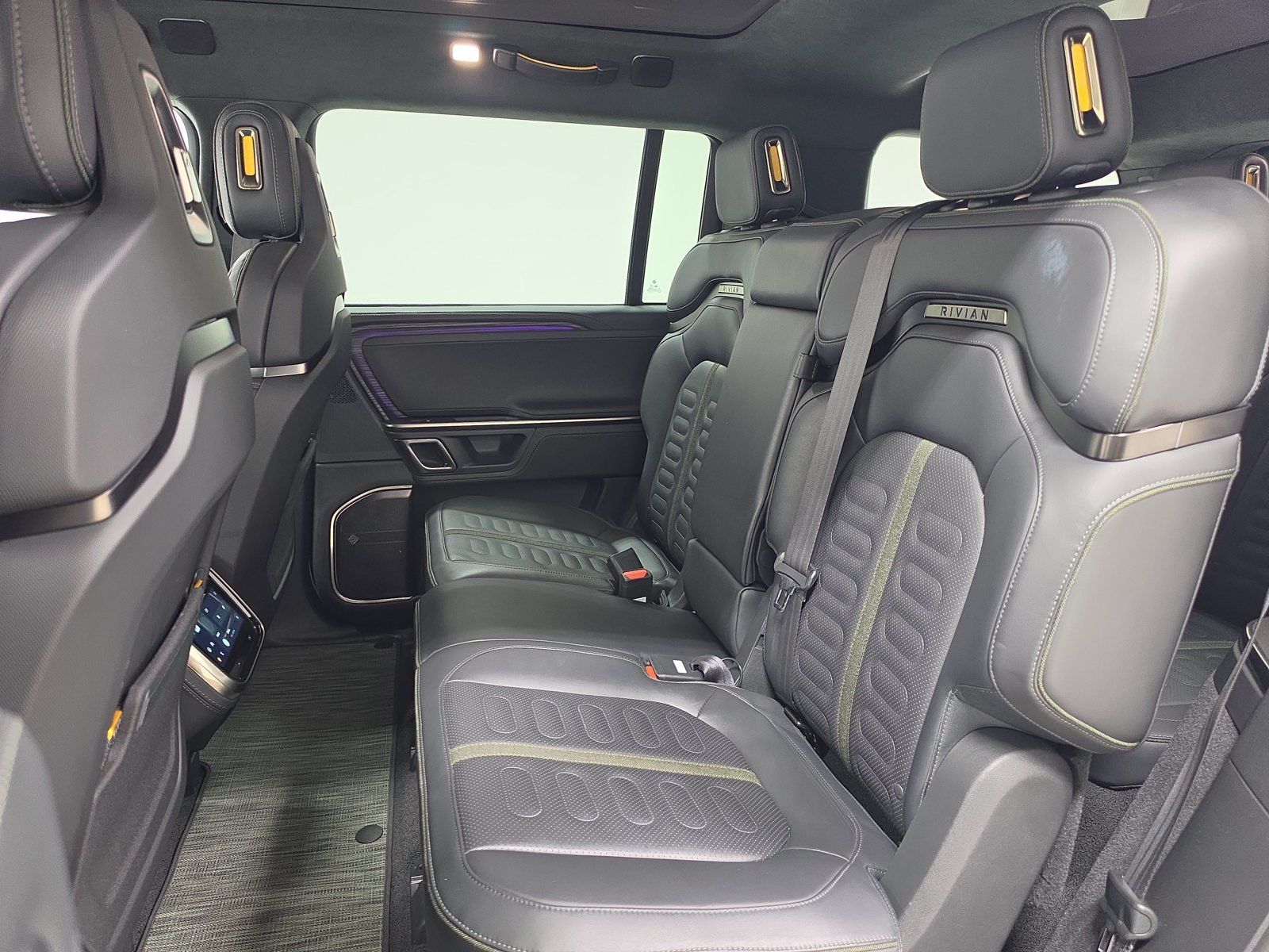 Used 2024 Rivian R1S Adventure Quad AWD/4WD image 21