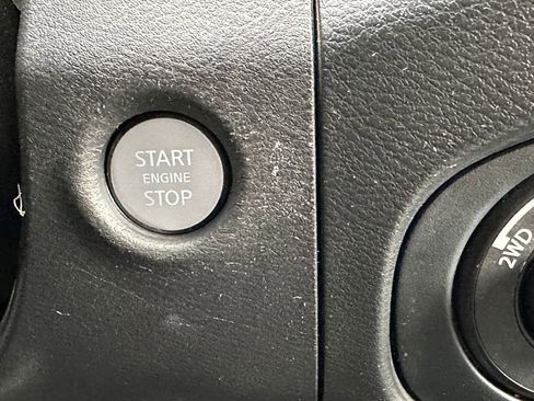 Used 2022 Nissan Frontier SV image 29