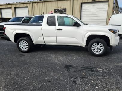 Used 2024 Toyota Tacoma SR