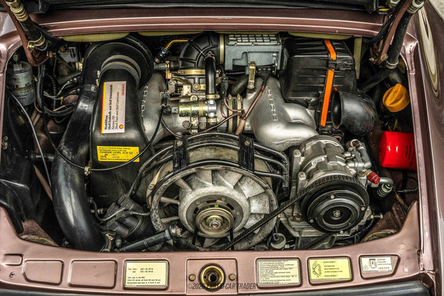 Used 1988 Porsche 911 Carrera RWD image 23