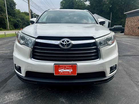 Used 2015 Toyota Highlander XLE AWD/4WD image 5