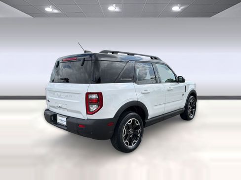 Used 2025 Ford Bronco Sport Outer Banks AWD/4WD image 9
