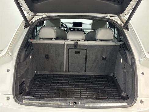 Used 2017 Audi Q3 2.0T Prestige image 8