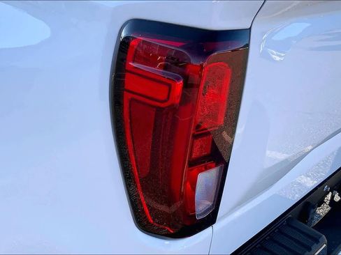 Used 2024 GMC Sierra 1500 SLE image 26