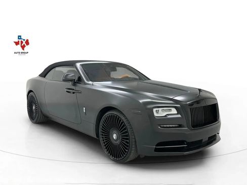 Used 2017 Rolls-Royce Dawn RWD image 4