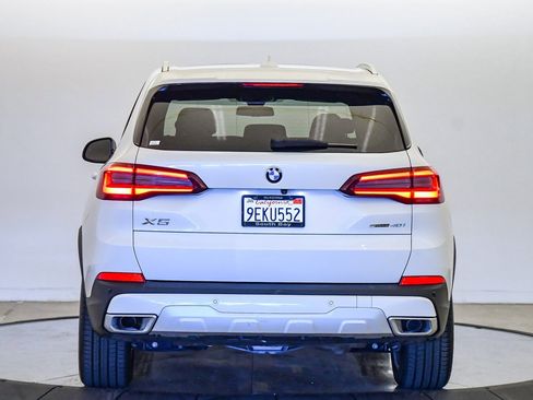 Certified 2023 BMW X5 sDrive40i w/ Premium Package image 3