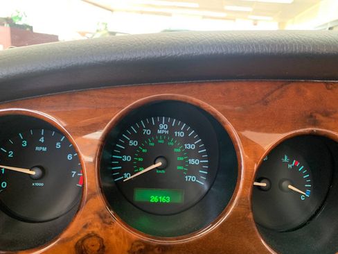 Used 2000 Jaguar XK8 Convertible image 15