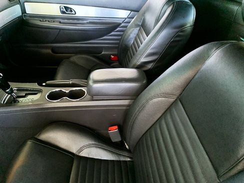 Used 2002 Ford Thunderbird RWD image 13