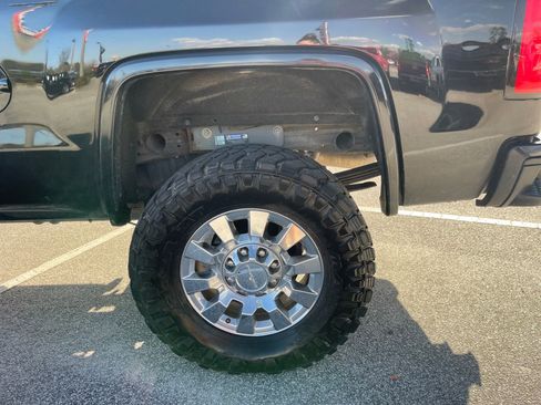 Used 2015 GMC Sierra 2500 Denali w/ Duramax Plus Package image 9