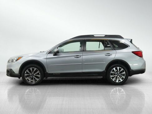 Used 2016 Subaru Outback 3.6R Limited AWD/4WD image 2