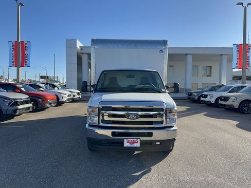 New 2026 Ford E-350 and Econoline 350 Super Duty w/ Power Equipment Group image 25
