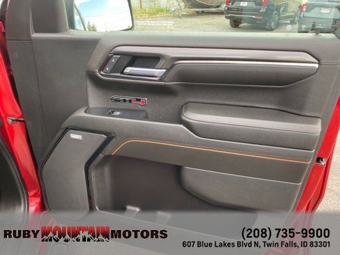 Used 2022 GMC Sierra 1500 AT4 w/ AT4 Premium Package AWD/4WD image 33
