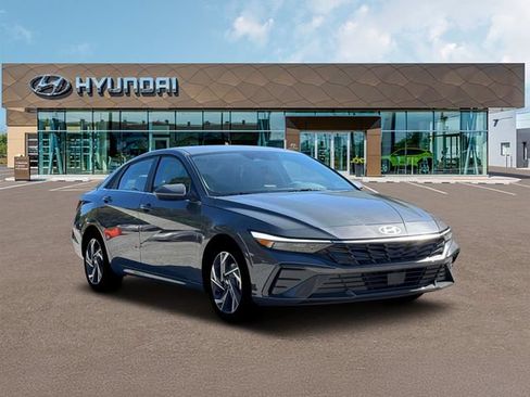New 2026 Hyundai Elantra Limited FWD image 11