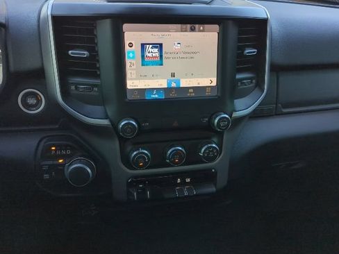 Certified 2024 RAM 2500 Big Horn AWD/4WD image 7