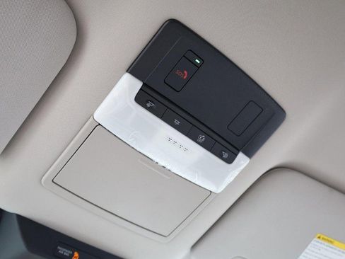 New 2025 Nissan Pathfinder SV image 18