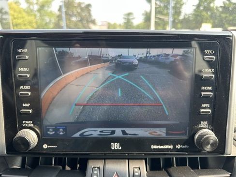 Used 2021 Toyota RAV4 XLE Premium image 26