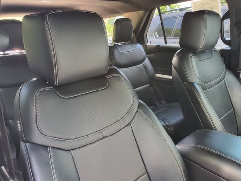 Used 2020 Ford Explorer ST w/ Premium Technology Package AWD/4WD image 43