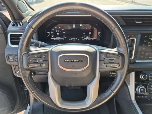 Used 2022 GMC Yukon XL Denali w/ Denali Ultimate Package AWD/4WD image 19