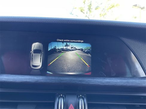 Used 2019 Alfa Romeo Stelvio image 21