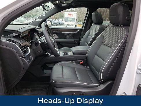 Used 2024 GMC Acadia Denali w/ Super Cruise Package image 18