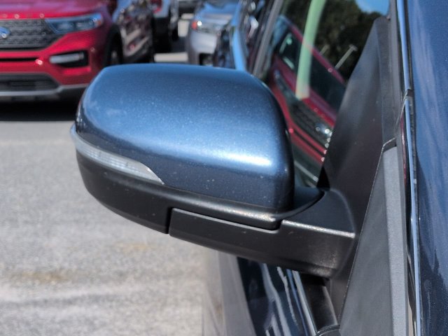 Used 2019 Ford Edge Titanium w/ Equipment Group 301A AWD/4WD image 12