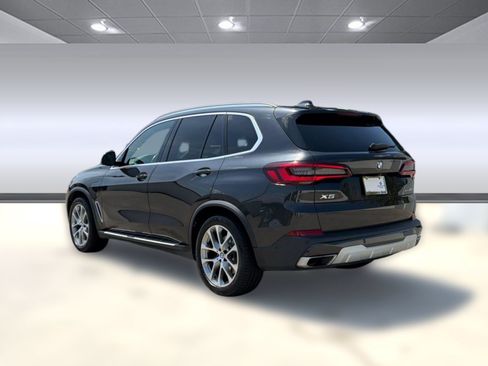 Used 2021 BMW X5 xDrive45e w/ Parking Assistance Package AWD/4WD image 3