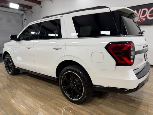 Used 2024 Ford Expedition Limited AWD/4WD image 7