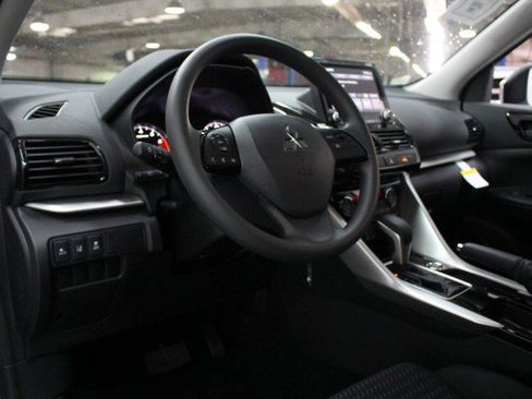 New 2026 Mitsubishi Eclipse Cross ES image 5