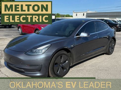 Used 2020 Tesla Model 3 Standard Range Plus RWD image 1