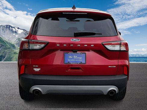 Certified 2022 Ford Escape SE w/ Convenience Package image 4