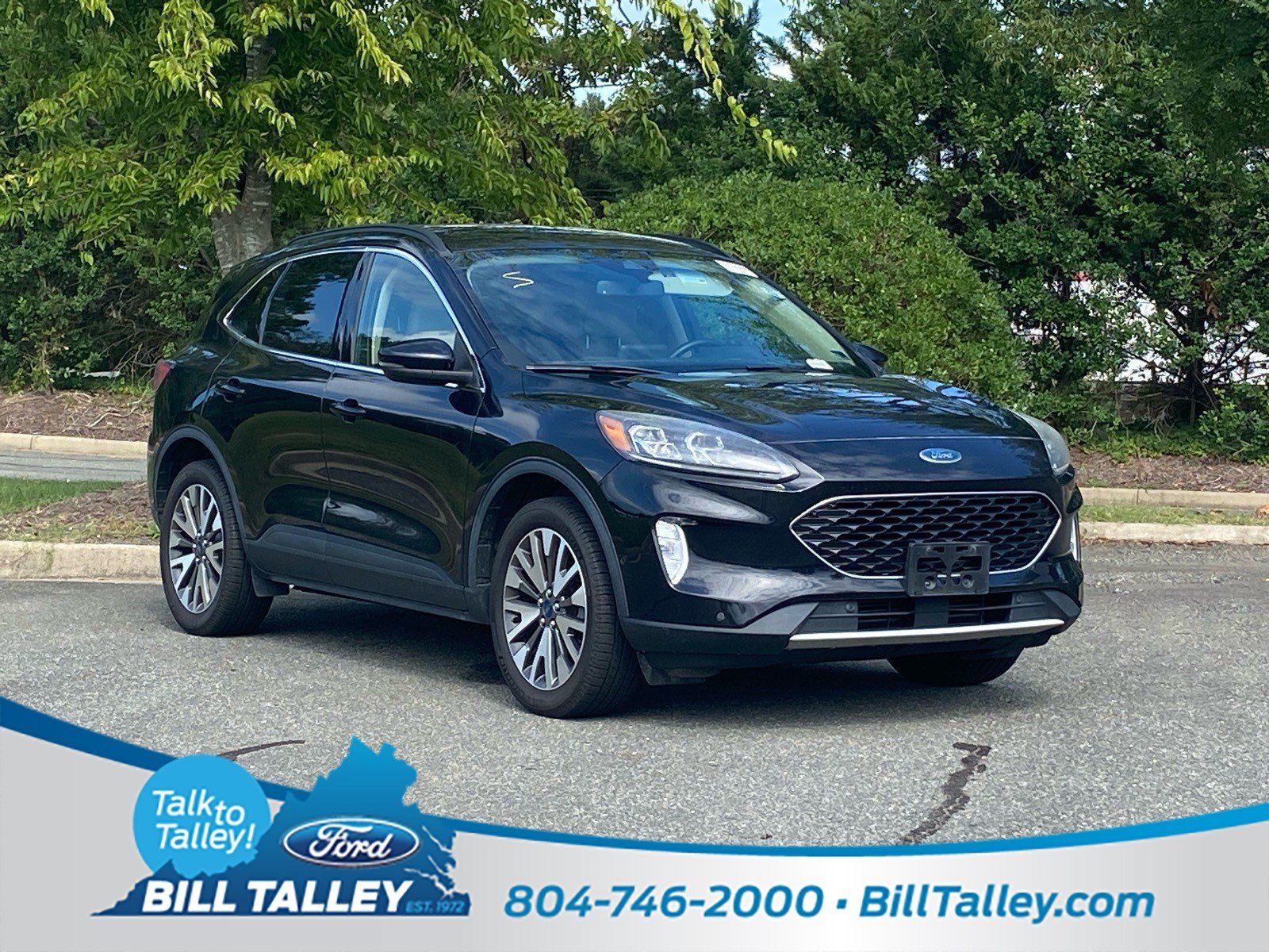 Used 2020 Ford Escape Titanium AWD/4WD image 1