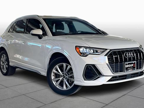 Used 2021 Audi Q3 2.0T Premium image 2