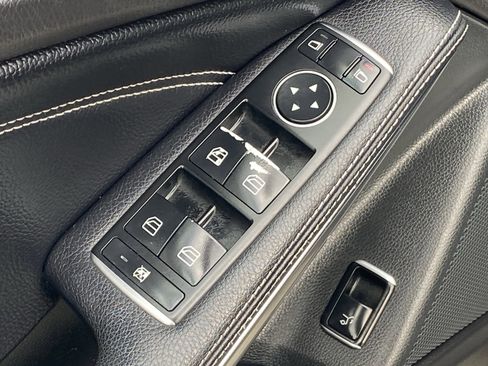 Used 2019 Mercedes-Benz GLA 250 image 29