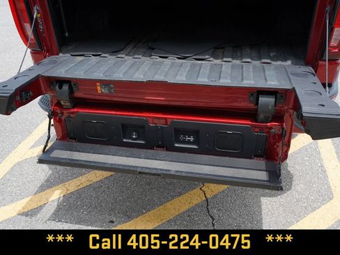Used 2025 GMC Sierra 1500 AT4 w/ AT4 Premium Package AWD/4WD image 19