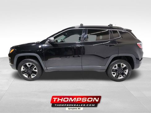 Used 2018 Jeep Compass Trailhawk w/ Leather Interior Group AWD/4WD image 1