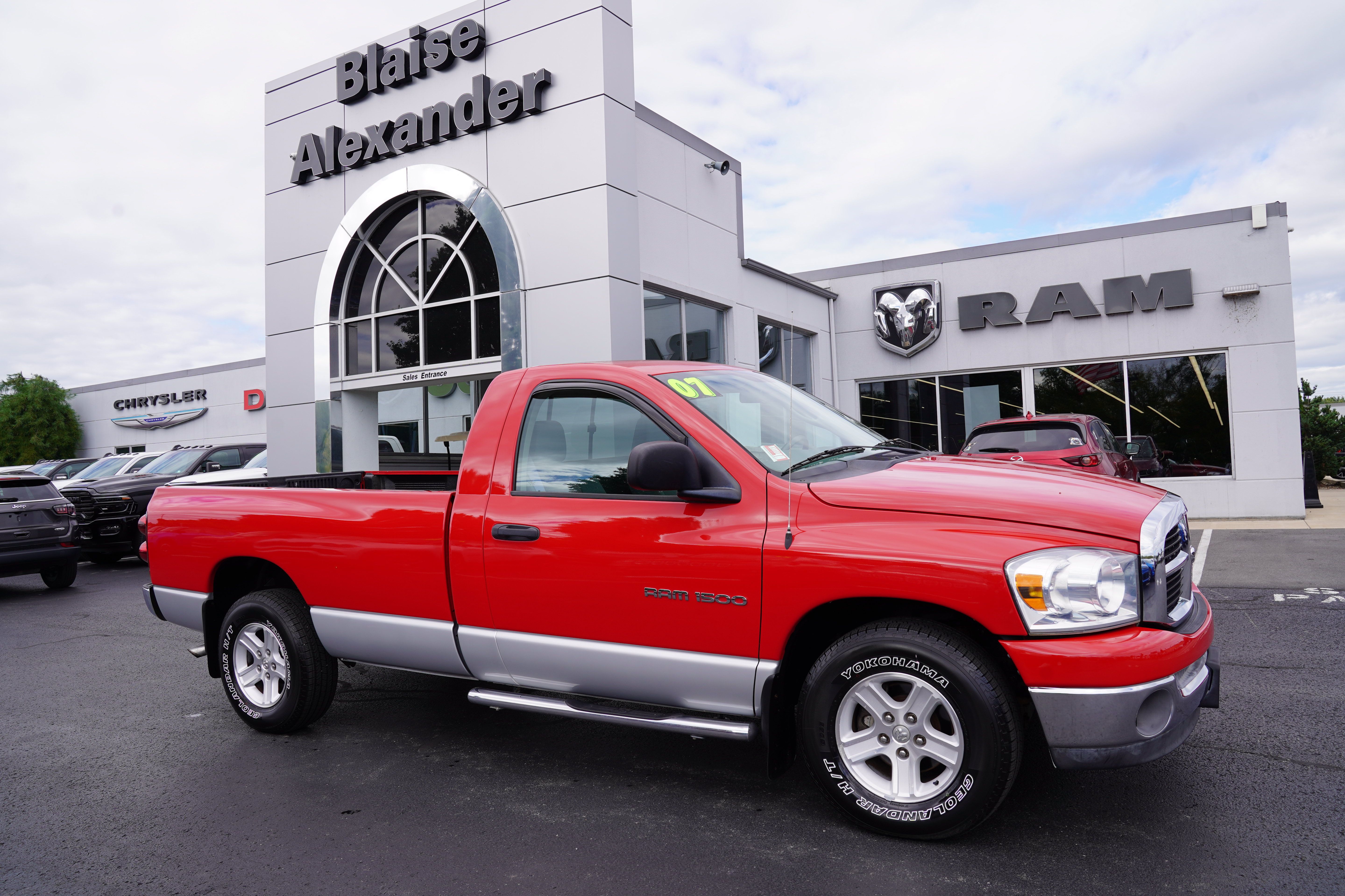 Used 2007 Dodge Ram 1500 Truck SLT w/ Trailer Tow Group RWD image 1