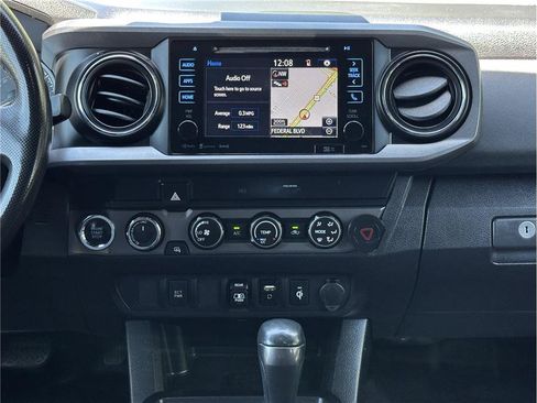 Used 2019 Toyota Tacoma TRD Off-Road AWD/4WD image 23