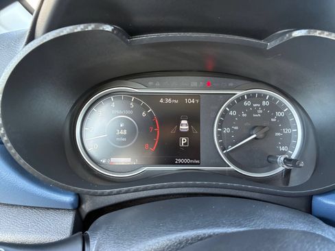 Used 2025 Nissan Versa SV FWD image 38