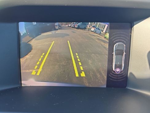 Used 2018 Volvo S60 T5 Inscription image 17