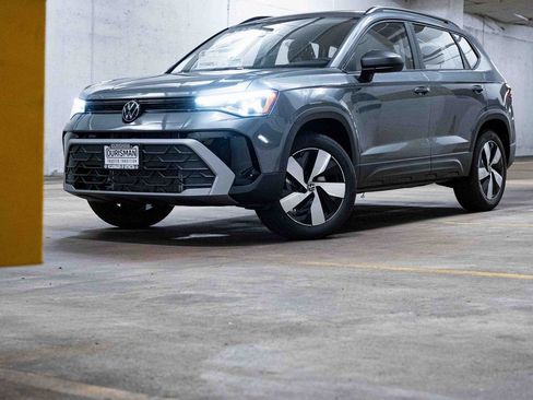 New 2026 Volkswagen Taos S AWD/4WD image 1