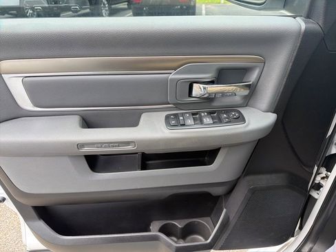 Used 2018 RAM 1500 Big Horn image 30