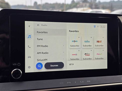 Used 2026 Toyota Prius Plug-In Hybrid image 30