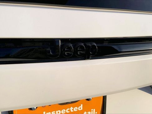 Certified 2023 Jeep Grand Cherokee Altitude image 31